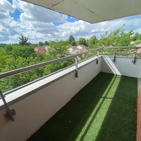 Appartement Manet Netflix Montigny-le-Bretonneux Exterior foto